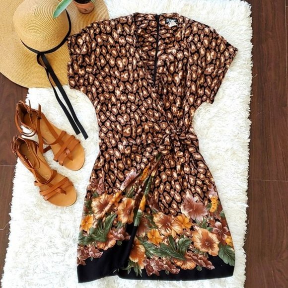 Vintage Dresses & Skirts - Vintage 80s Wrap Dress Size Small Spring Floral Tropical Animal Print Design USA